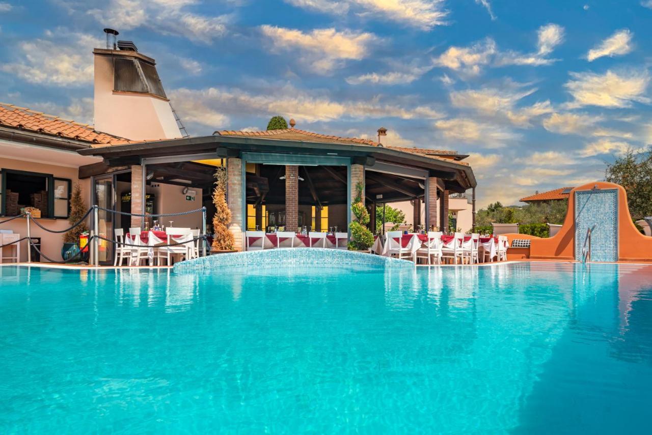 Hotel La Pietra Restaurant Fosdinovo Exteriér fotografie